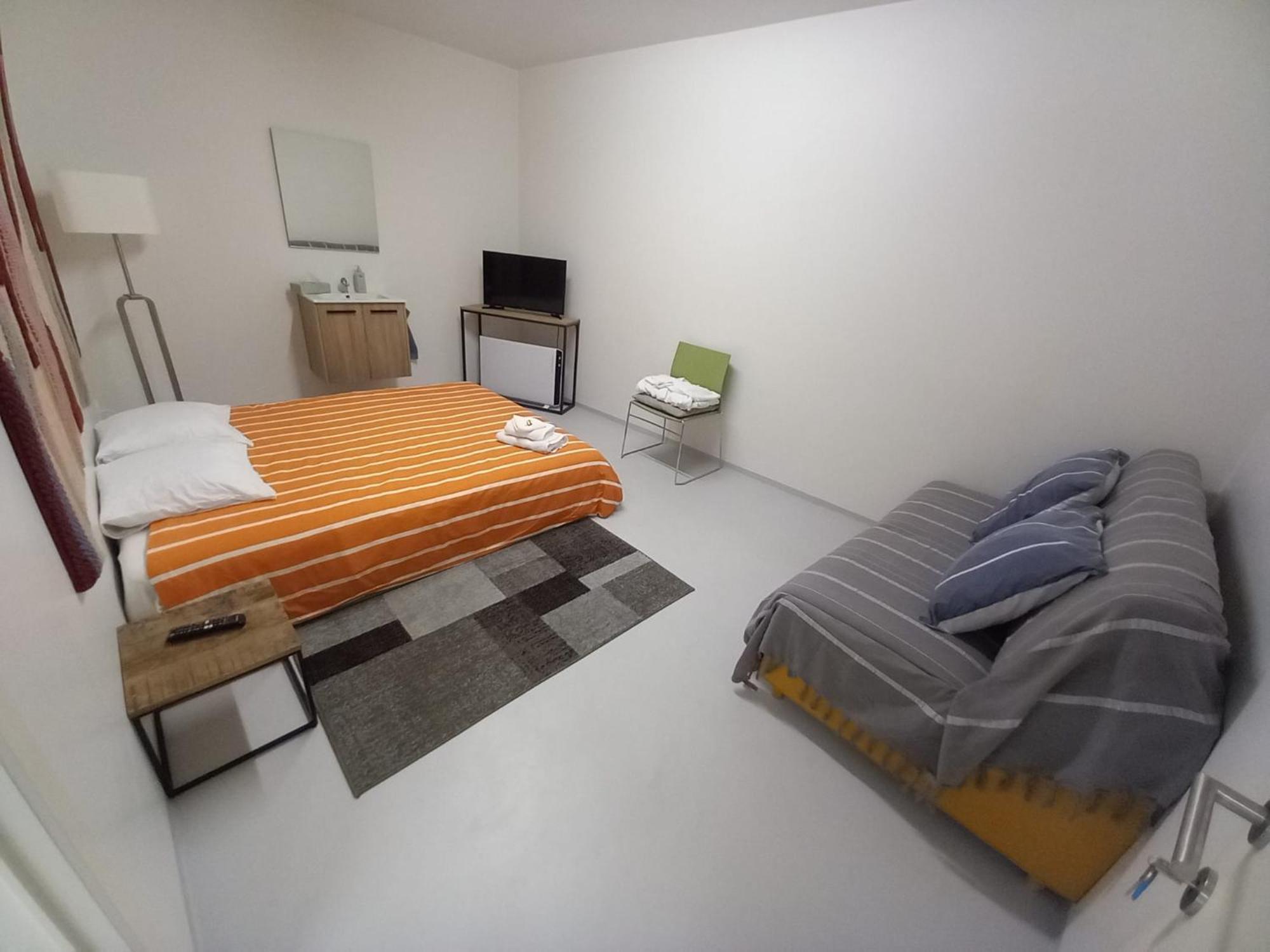 Chez Jean-Claude Chambre 4 Personnes Wavre Exteriör bild